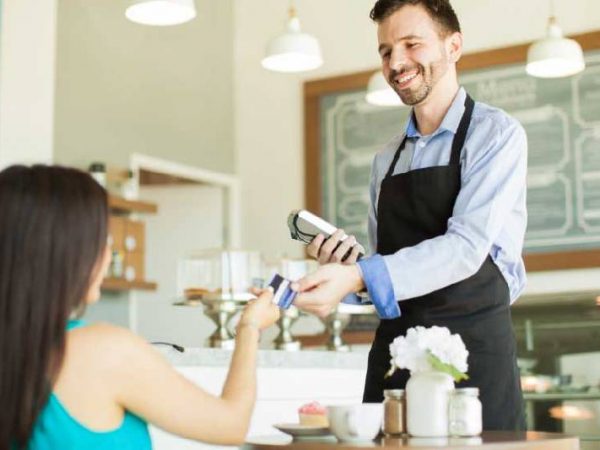 How can employee training sessions help restaurants?